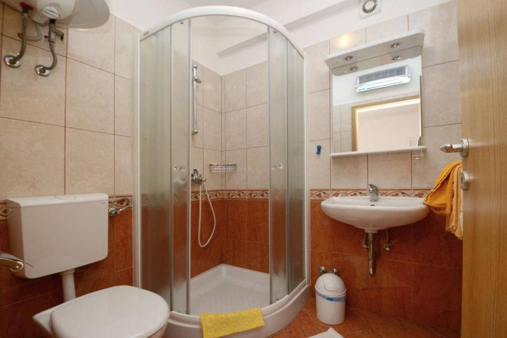 Apartments And Rooms Branka Novigrad Istria Extérieur photo