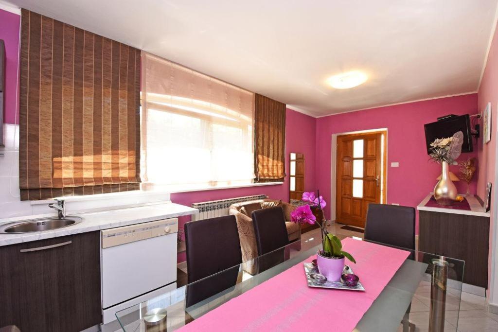 Apartments And Rooms Branka Novigrad Istria Extérieur photo